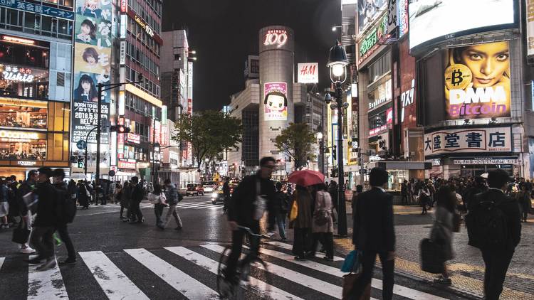 Japonya neden koronavirüse karşı sıkı bir sokağa çıkma yasağı uygulamadı?